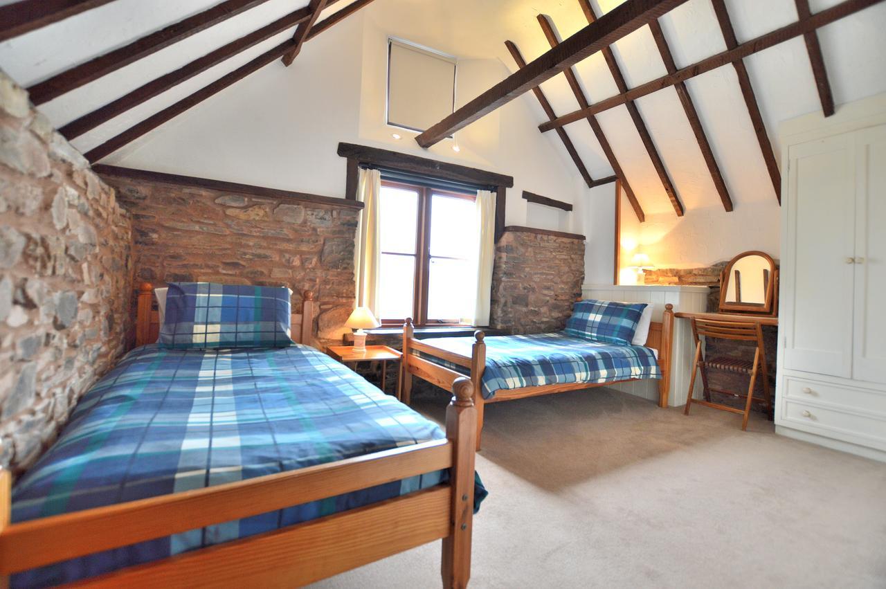 Three Gates Farm Holiday Cottages Huntsham Exterior photo
